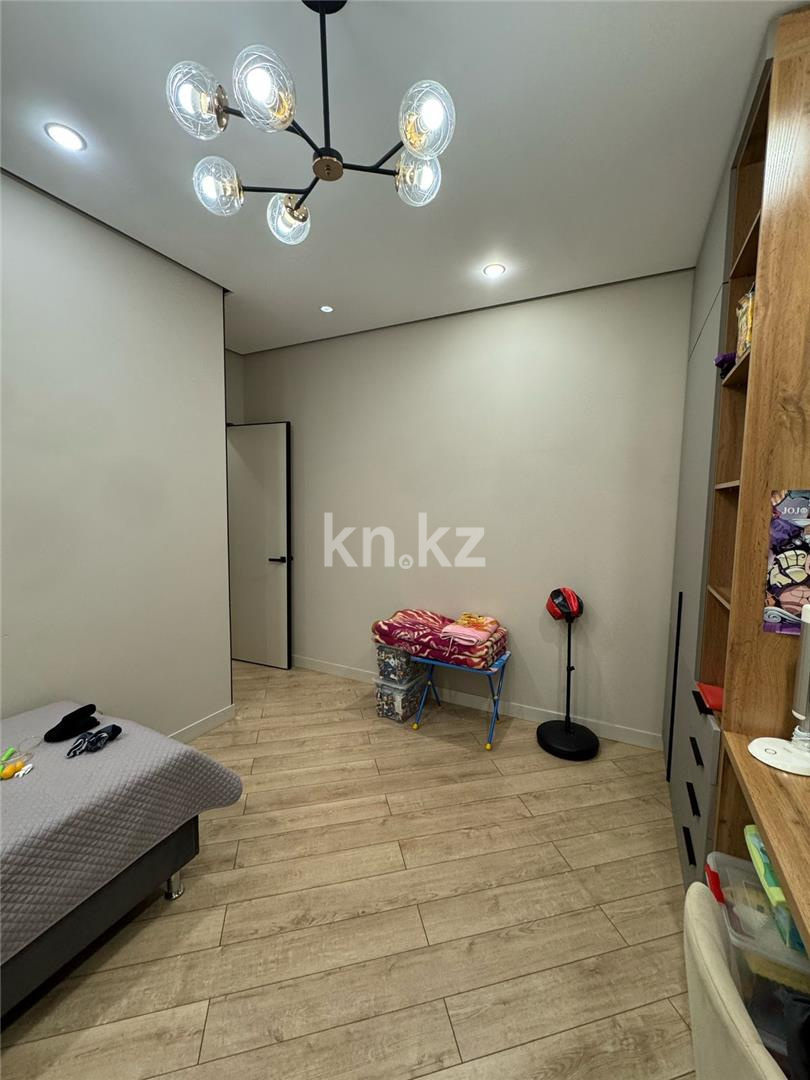 Продажа 4-комнатной квартиры, 103 м², пр. Республики, дом  участок 1/7 - Продажа  четырехкомнатных квартир в Караганде фото 12 из 22