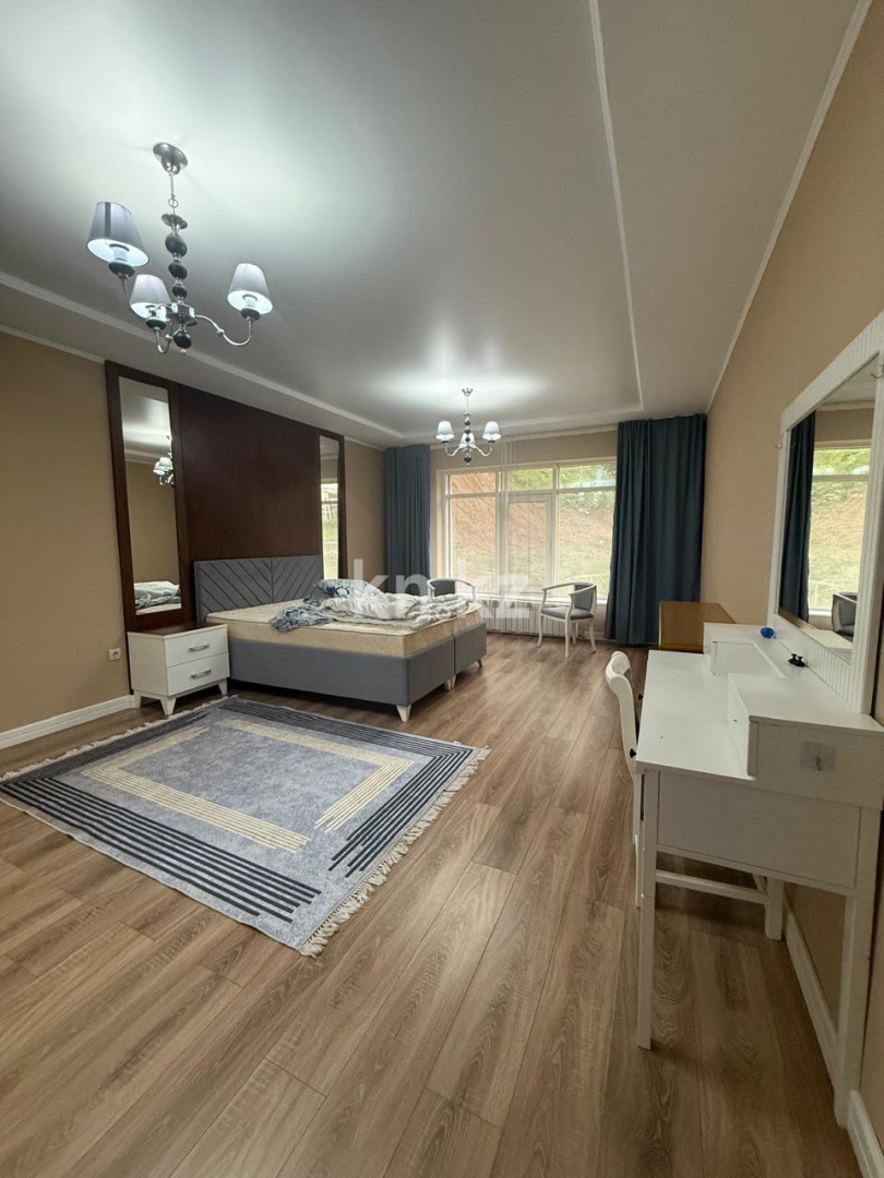 Продажа 3-комнатной квартиры, 130.9 м², ул. Арайлы в Алматы - фото 2