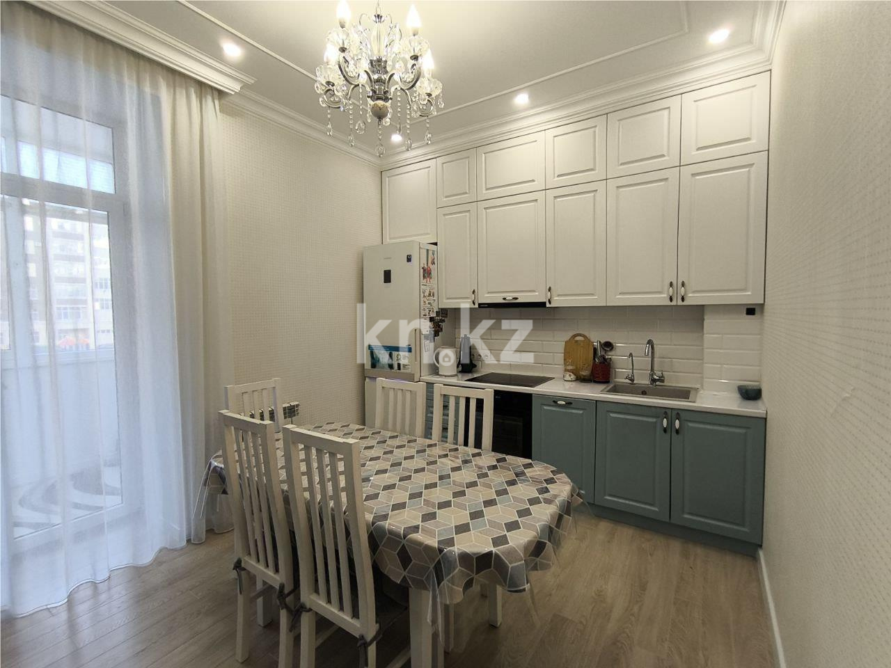 Продажа 4-комнатной квартиры, 100 м², мкр-н Степной-3 - Продажа  четырехкомнатных квартир в Караганде фото 11 из 24