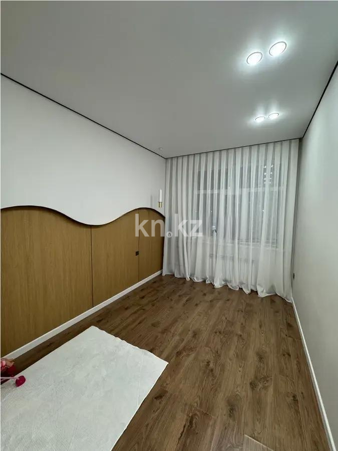 Продажа 3-комнатной квартиры, 72 м², ул. Байтурсынова, дом  67 в Астане - фото 3