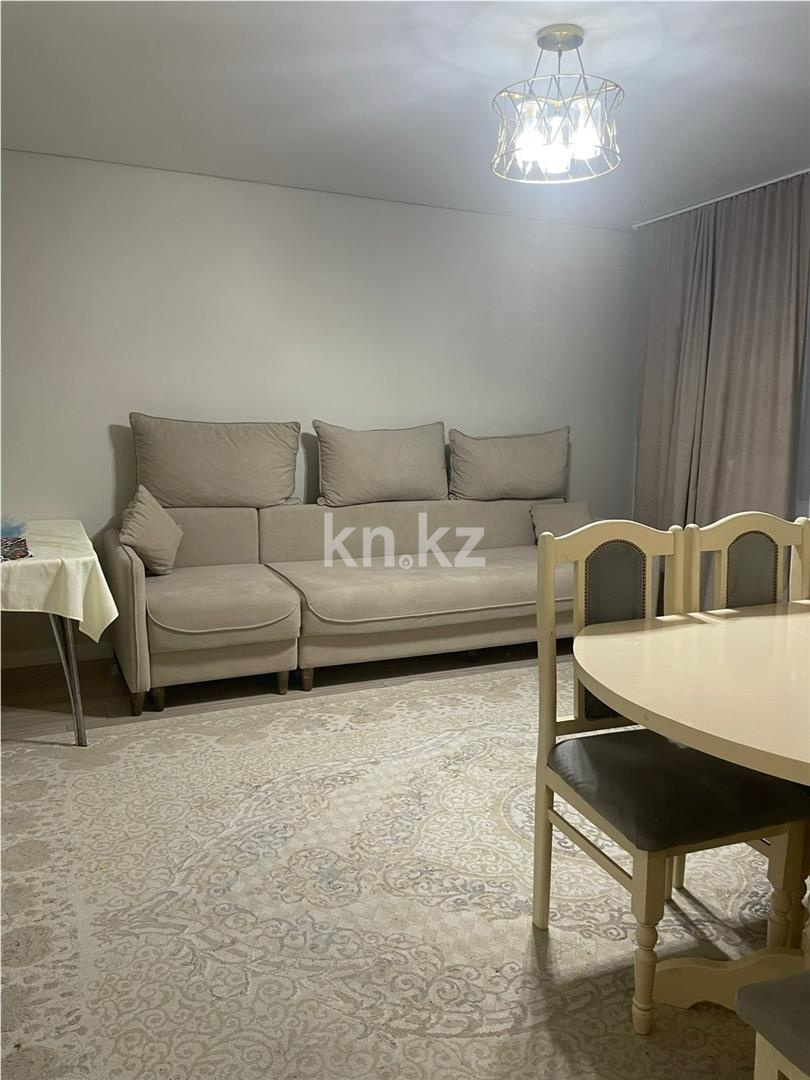Продажа 5-комнатной квартиры, 105 м², мкр-н Голубые Пруды - Продажа  пятикомнатных квартир в Караганде фото 1 из 22