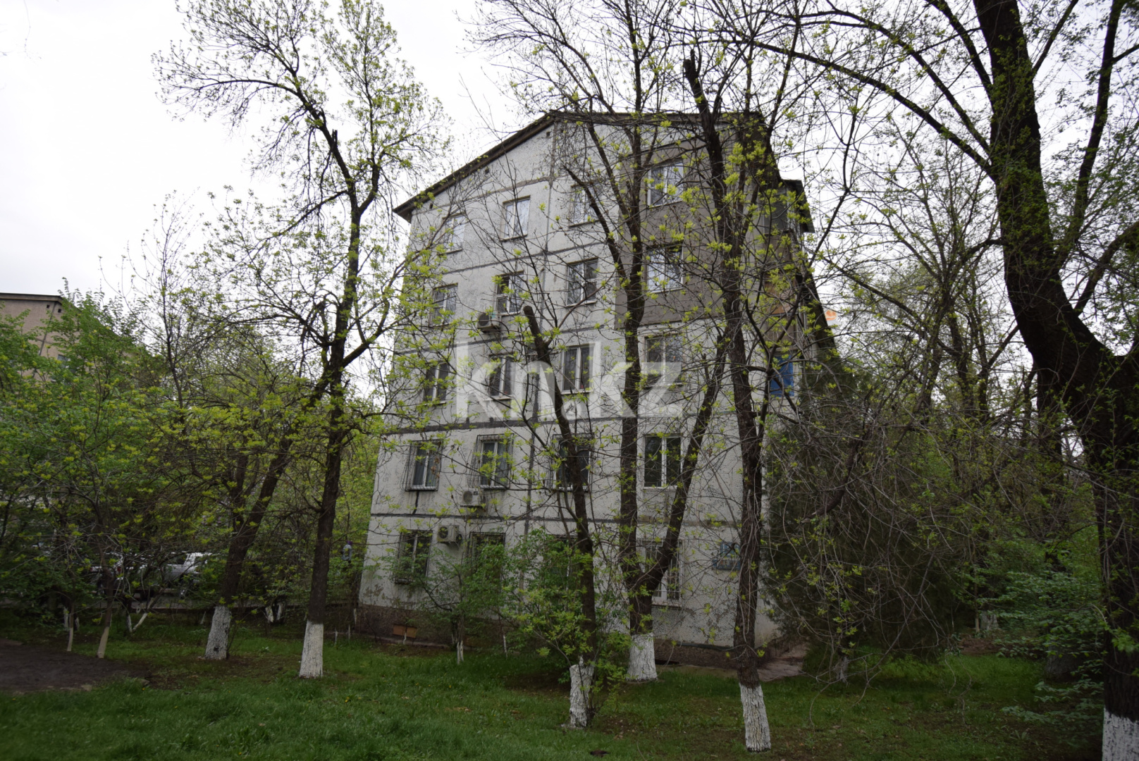 Продажа 2-комнатной квартиры, 43.2 м² - Продажа двухкомнатных квартир в панельном доме в Алматы - страница 32 фото 16 из 17