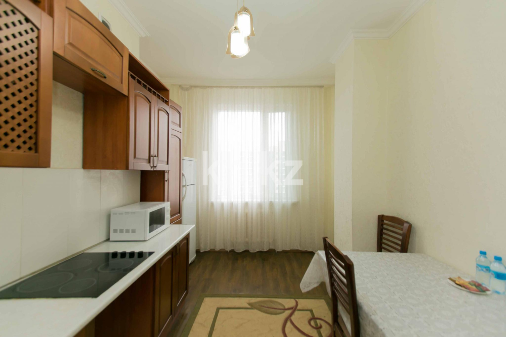 Аренда 2-комнатной квартиры посуточно, 90 м², ул. Сарайшык, дом  34 - ул. Акмешит - Продажа домов, коттеджей в Уральске фото 13 из 20