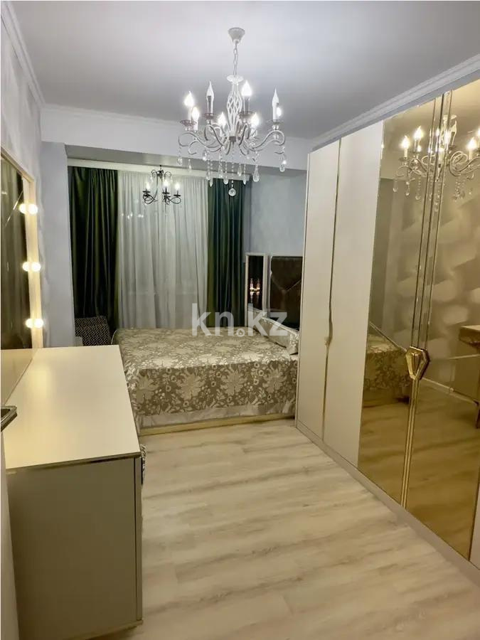 Продажа 2-комнатной квартиры, 72.5 м², ул. Курмангазы, дом  97 в Алматы - фото 2