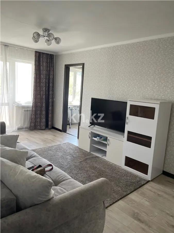 Продажа 3-комнатной квартиры, 60 м², ул. Алиханова, дом  18 - Продажа  трехкомнатных квартир в Караганде без посредников с фото фото 1 из 6