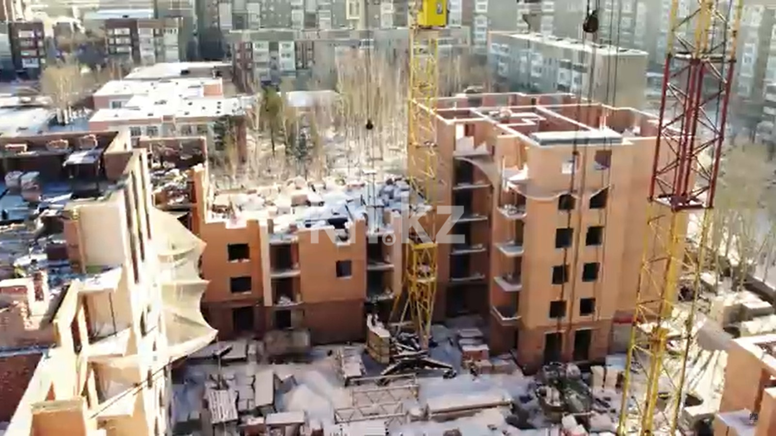 Продажа 3-комнатной квартиры, 79 м², мкр-н Гульдер-1, дом  3а в Караганде - фото 11