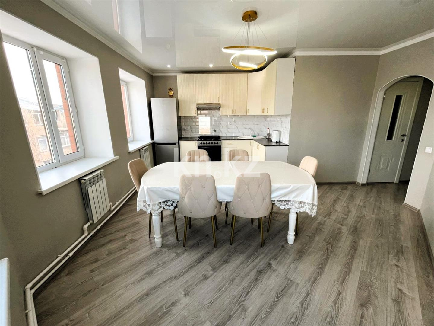 Продажа 3-комнатной квартиры, 86 м², 83 квартал - Продажа  трехкомнатных квартир в Караганде фото 13 из 28