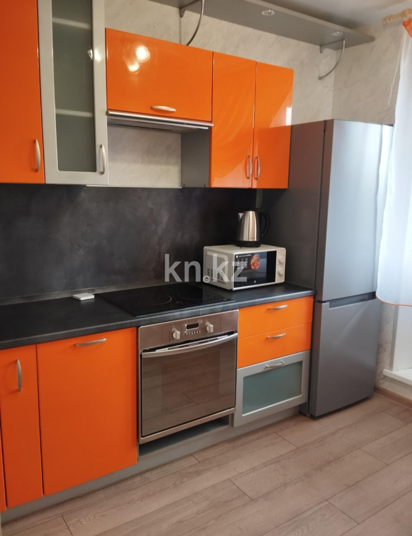 Аренда 1-комнатной квартиры, 41 м², ул. Иманова, дом  26 - Аренда квартир помесячно в Казахстане фото 1 из 3