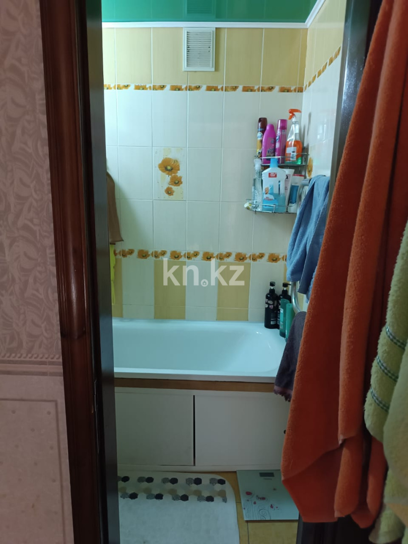 Продажа 4-комнатной квартиры, 100 м², ул. Бакинская - Продажа  четырехкомнатных квартир в Караганде фото 26 из 34