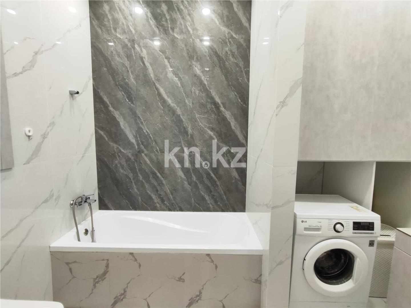 Продажа 3-комнатной квартиры, 95 м², ул. Муканова - Продажа квартир в Караганде фото 11 из 14