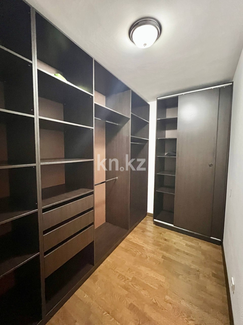 Продажа 4-комнатной квартиры, 223 м² в Астане - фото 40