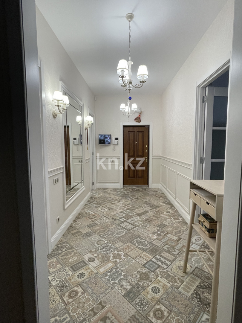 Аренда 5-комнатной квартиры, 215 м², ул. Мухамедханова, дом  7/1 - пр. Туран - Аренда квартир помесячно в Астане фото 36 из 40