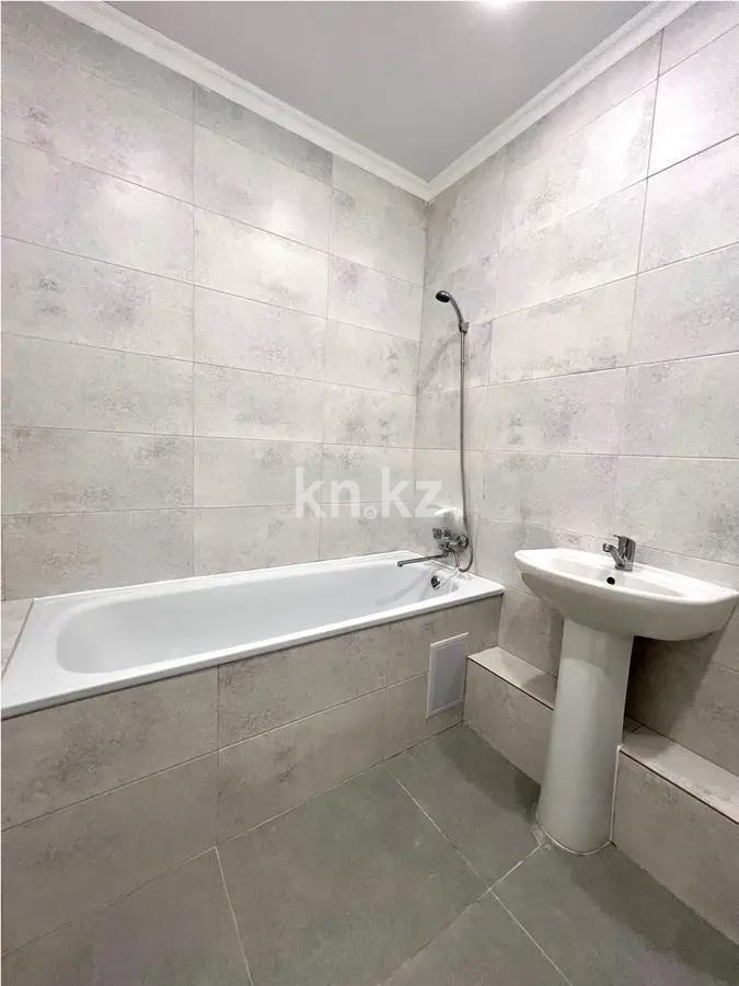 Продажа 2-комнатной квартиры, 69 м², мкр-н Нуркент, дом  82 в Алматы - фото 4