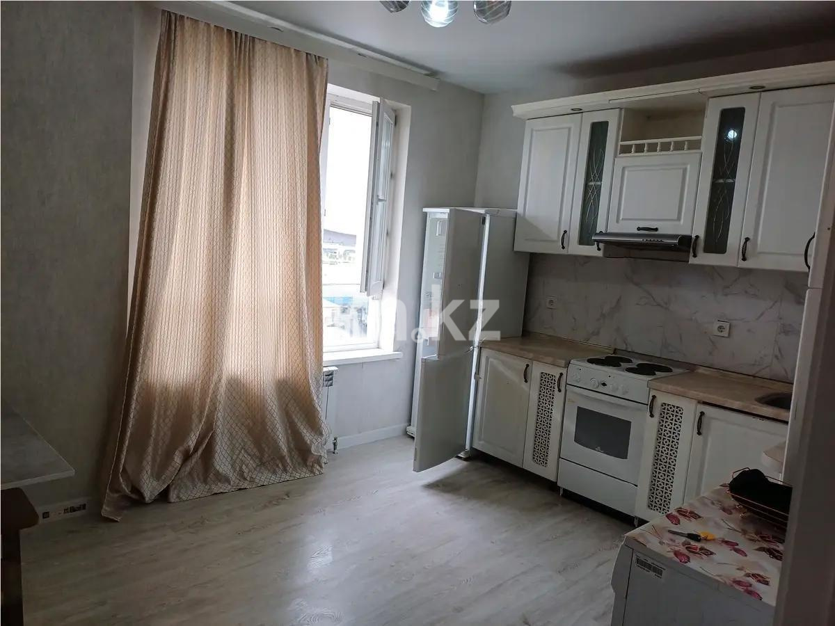 Продажа 1-комнатной квартиры, 39 м², ул. Нажимеденова, дом  64 в Астане - фото 2