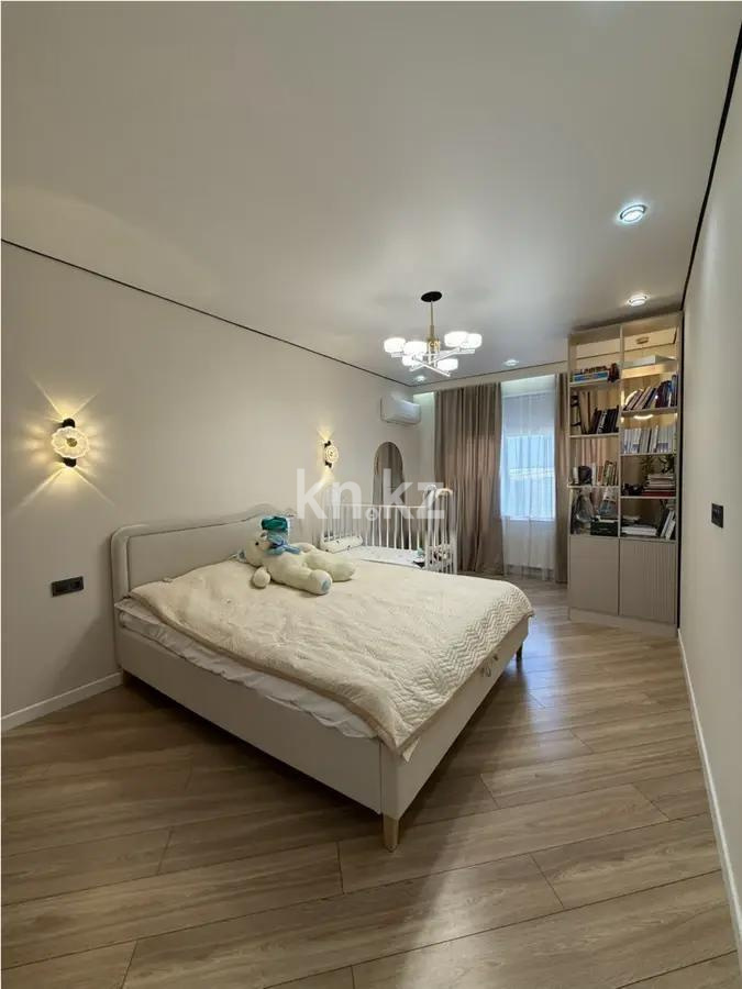 Продажа 2-комнатной квартиры, 55 м², пр. Райымбека, дом  210/4 в Алматы