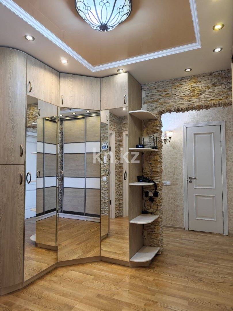 Продажа 3-комнатной квартиры, 62 м², мкр-н Голубые Пруды в Караганде - фото 4