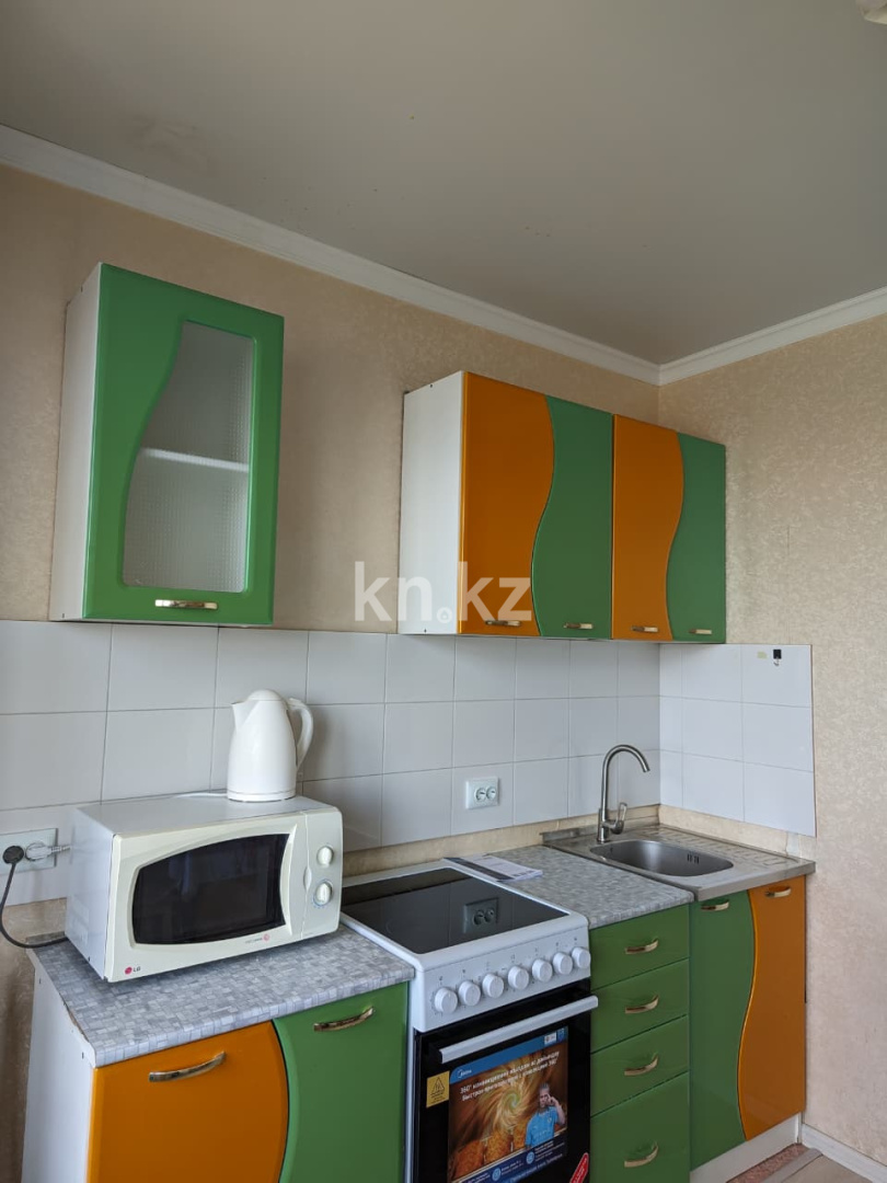 Аренда 2-комнатной квартиры, 62 м² в Астане