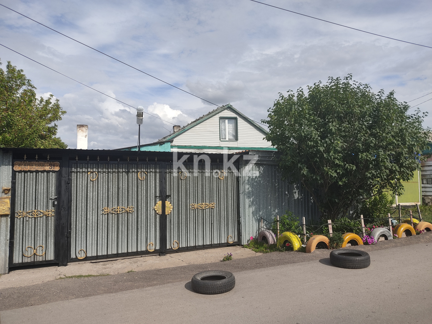 Продажа 3-комнатного дома, 63 м², ул. Чапаева - Продажа  трехкомнатных домов, коттеджей в Караганде без посредников фото 1 из 2