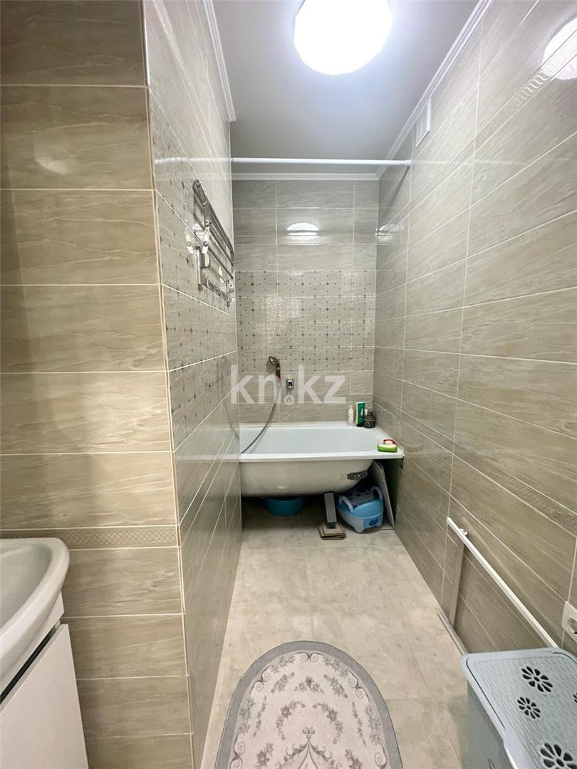 Продажа 3-комнатной квартиры, 93 м², пр. Шахтеров в Караганде - фото 9