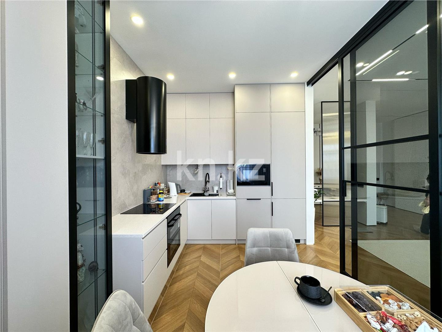 Продажа 2-комнатной квартиры, 63 м², пр. Республики, дом  49 - Продажа  двухкомнатных квартир в Караганде фото 9 из 17