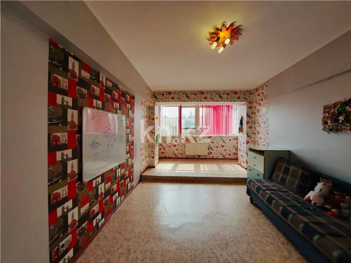 Продажа 4-комнатной квартиры, 90 м², ул. Валиханова, дом  124 - Продажа  четырехкомнатных квартир в Алматы фото 1 из 7