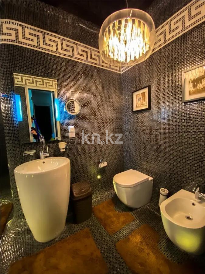 Продажа 2-комнатной квартиры, 100 м², пр. Абая, дом  150/230 в Алматы - фото 4