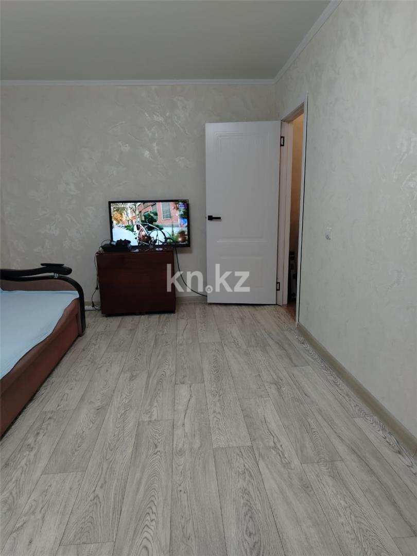 Продажа 2-комнатной квартиры, 43 м², ул. Гапеева - Продажа  двухкомнатных квартир в Караганде фото 2 из 12