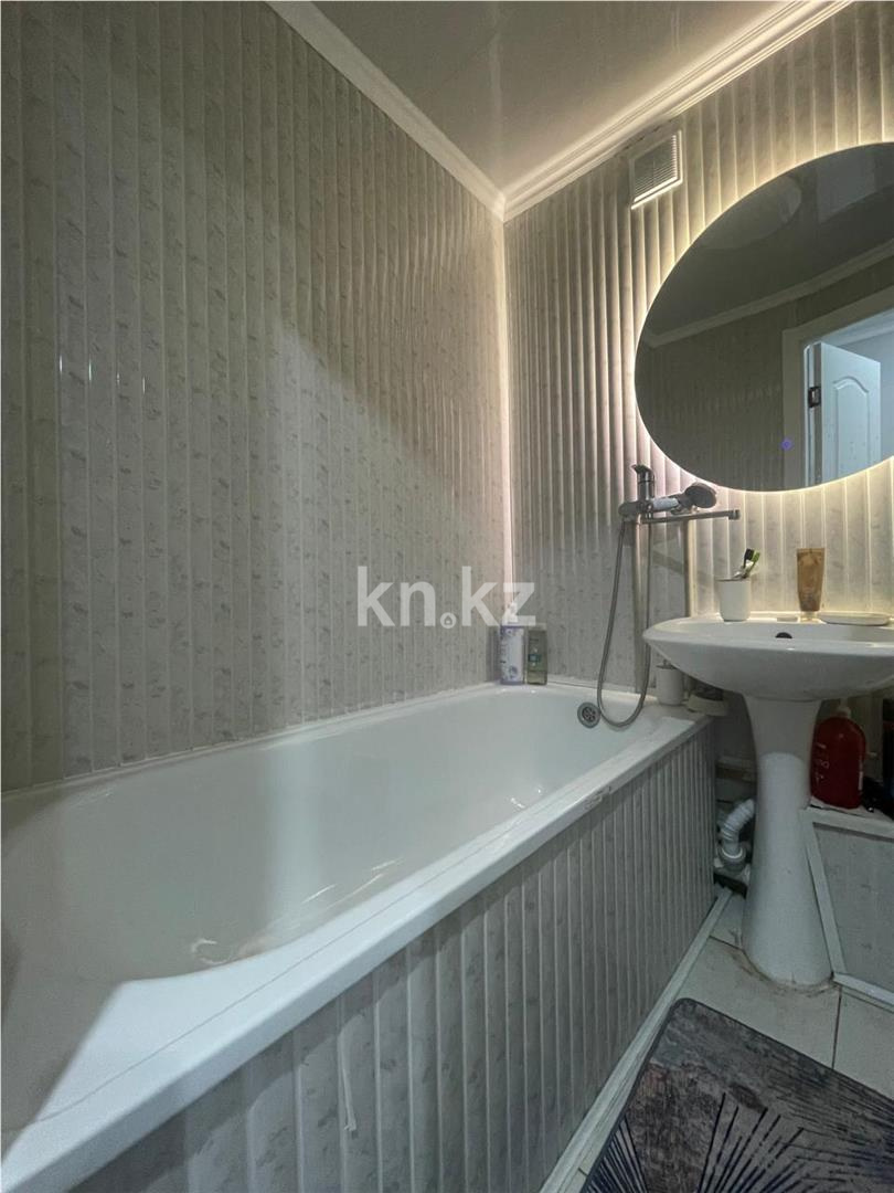 Продажа 3-комнатной квартиры, 69 м², ул. Абая в Темиртау - фото 6