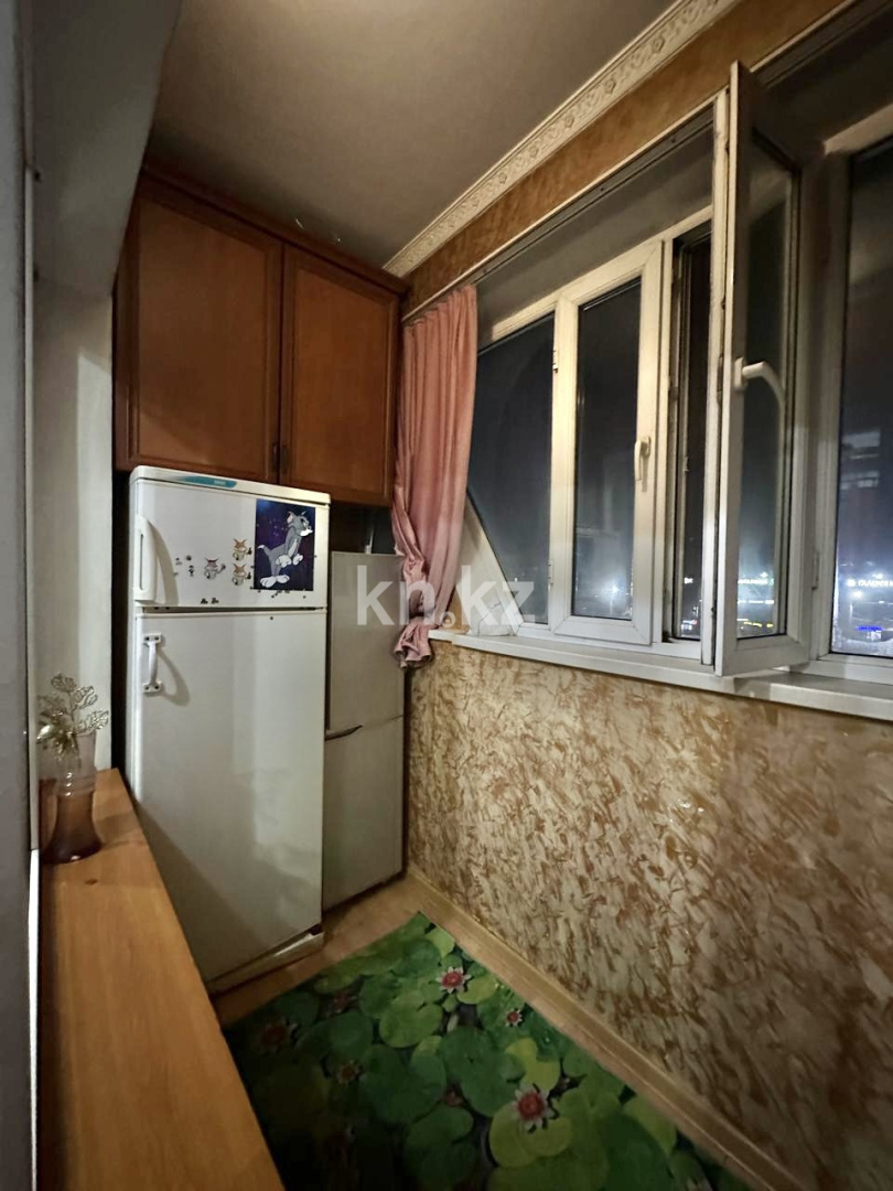 Аренда 3-комнатной квартиры, 75 м², мкр. Аксай-1 - Аренда  трехкомнатных квартир помесячно в Алматы фото 2 из 19