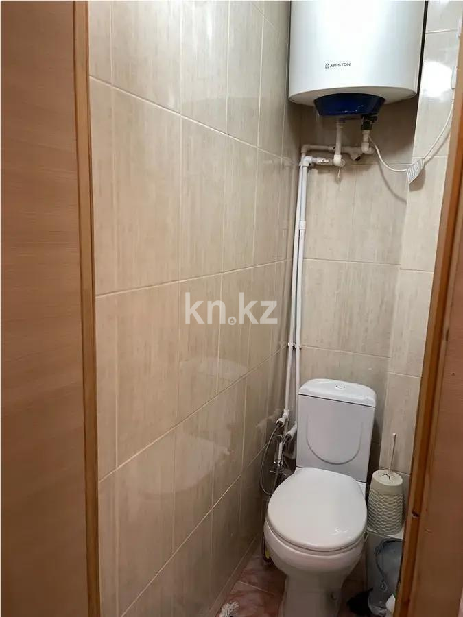 Продажа 3-комнатной квартиры, 49 м², мкр-н Восток-2, дом  13 в Караганде - фото 6