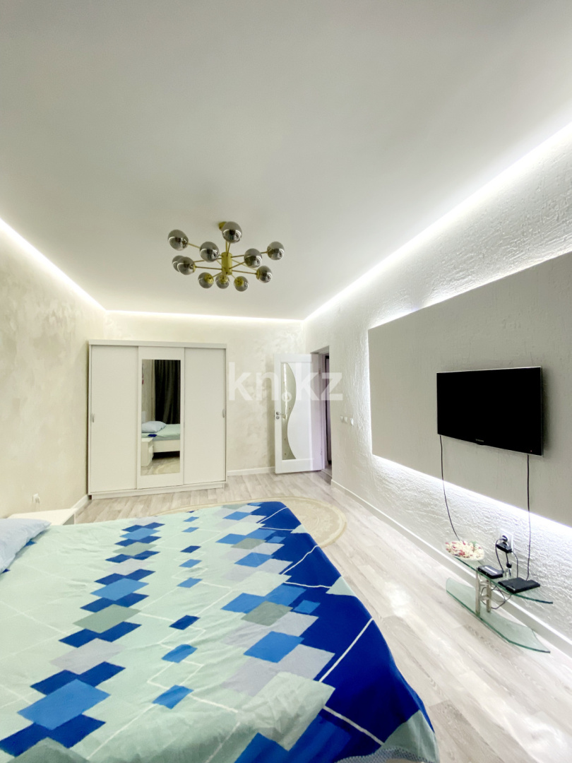 Аренда 1-комнатной квартиры посуточно, 52 м², Алмагуль мкр-н, дом  9 - Продажа квартир в Атырау фото 3 из 18