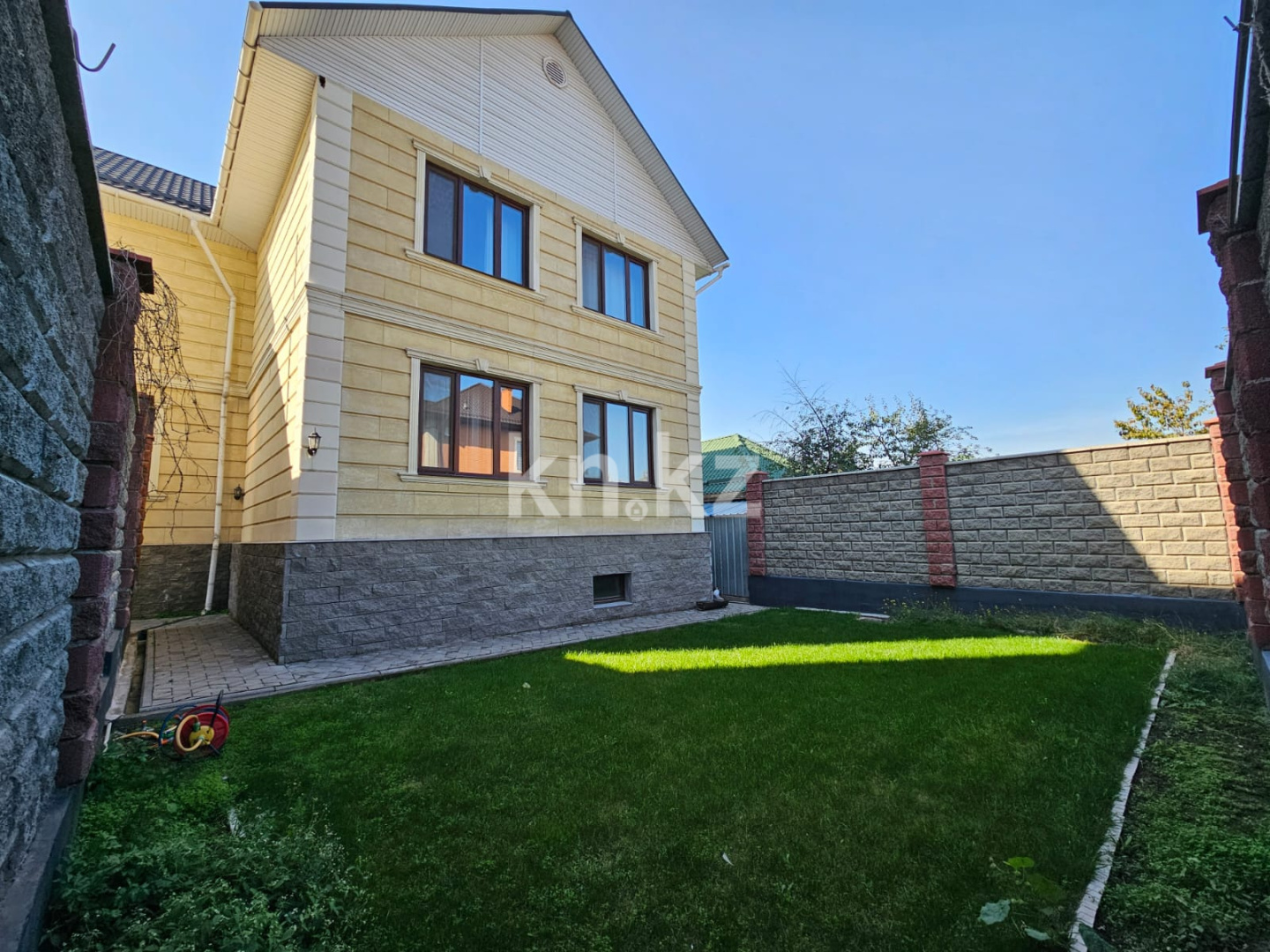 Продажа 7-комнатного дома, 400 м² - Продажа домов, коттеджей в Бостандыкском р-не Алматы фото 4 из 23