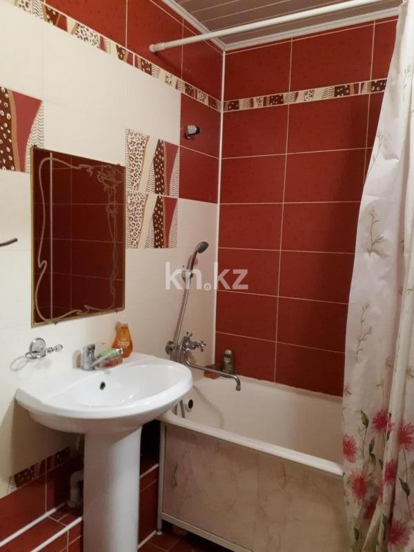 Аренда 1-комнатной квартиры посуточно, 40 м², ул. 101 Стрелковой Бригады, дом  7 - Продажа и аренда недвижимости в Актобе фото 5 из 10