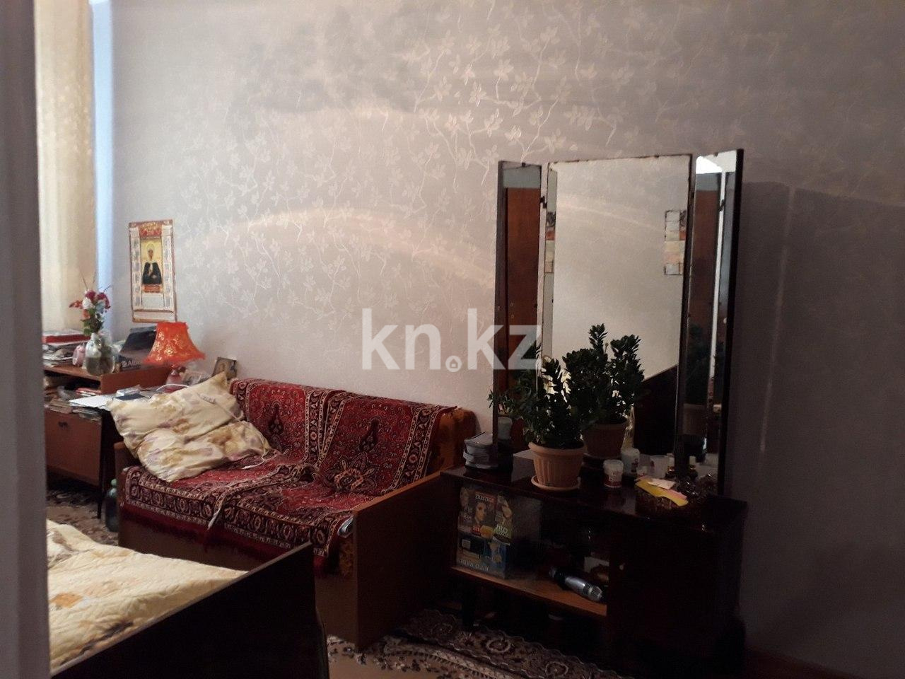 Продажа 3-комнатной квартиры, 70 м², ул. Серова, дом  50 - Продажа  трехкомнатных квартир в Караганде без посредников фото 8 из 8