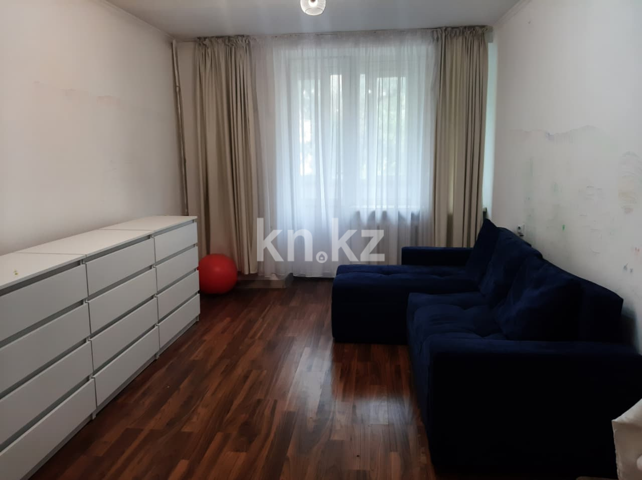 Продажа 4-комнатной квартиры, 82.3 м², ул. Курмангазы, дом  33 - Продажа квартир в Алматы фото 1 из 8