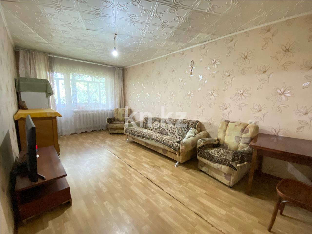 Продажа 2-комнатной квартиры, 47 м², мкр-н 23, дом  23 в Караганде - фото 2