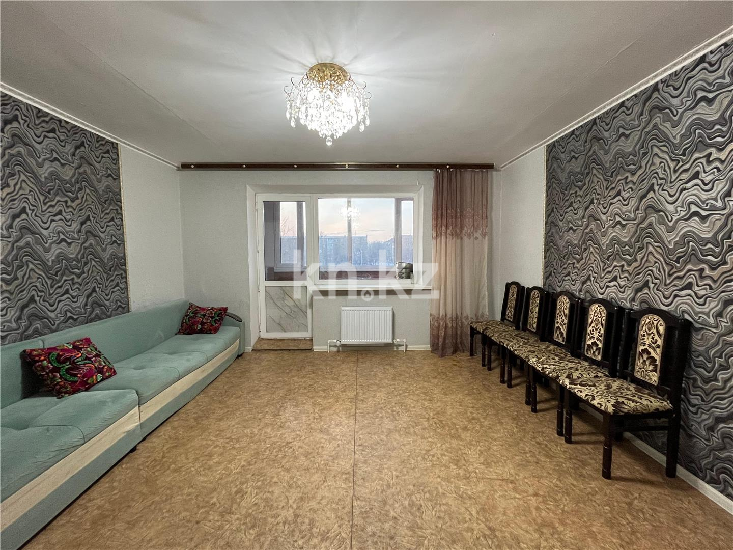 Продажа 4-комнатной квартиры, 75 м², мкр-н 14 - Продажа  четырехкомнатных квартир в Караганде фото 2 из 21