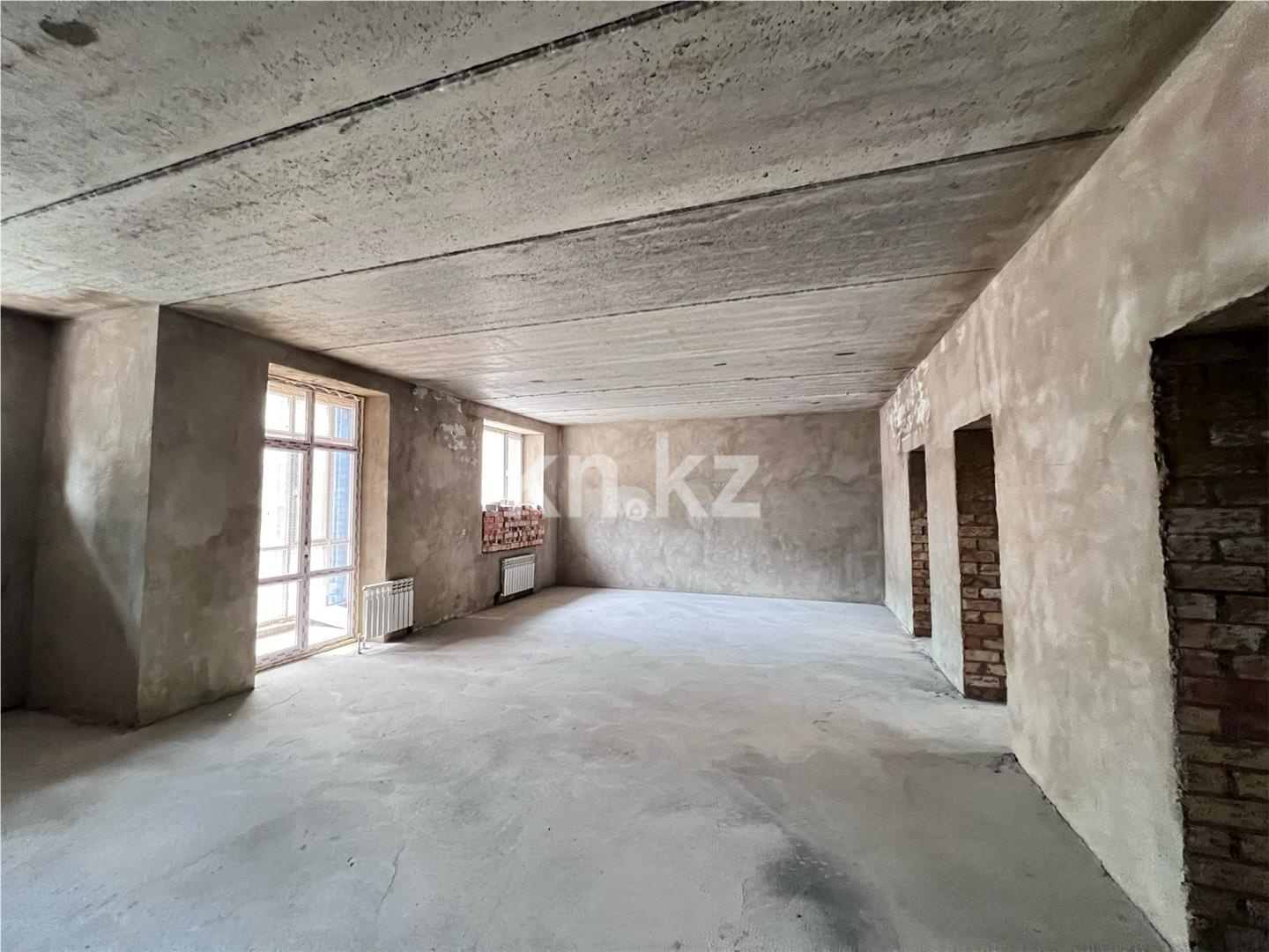 Продажа 4-комнатной квартиры, 120 м², 137 учетный квартал, дом  787 - Продажа  четырехкомнатных квартир в Караганде фото 7 из 12