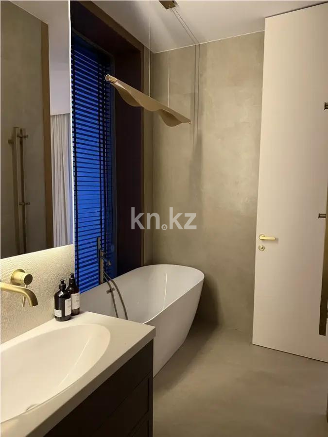 Продажа 3-комнатной квартиры, 112 м², ул. Сарайшык, дом  34/7 в Астане - фото 8