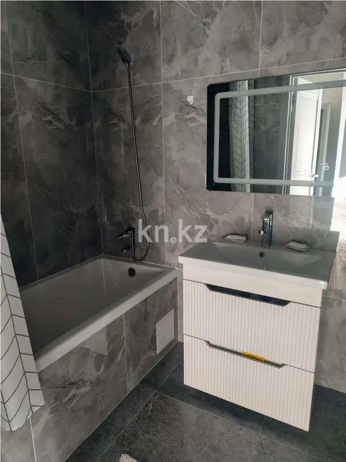 Продажа 1-комнатной квартиры, 44 м², пр. Кабанбай батыра, дом  4/2 в Астане - фото 3