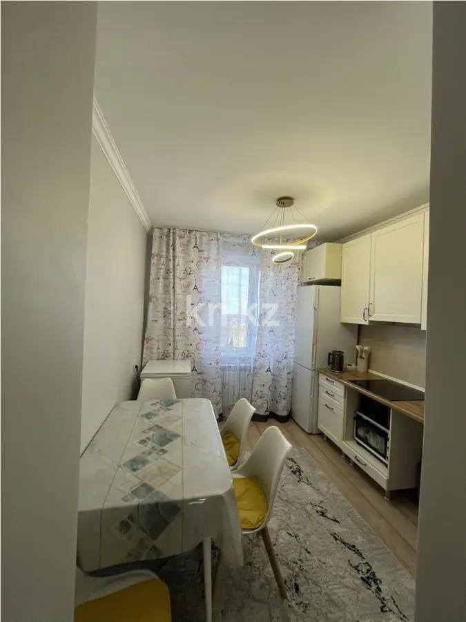 Продажа 3-комнатной квартиры, 64 м² - Продажа трехкомнатных квартир в Караганде - страница 2 фото 4 из 6