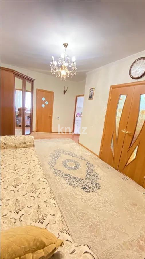 Продажа 2-комнатной квартиры, 65 м², пр. Шахтеров, дом  31а - Продажа  двухкомнатных квартир в Караганде фото 1 из 3