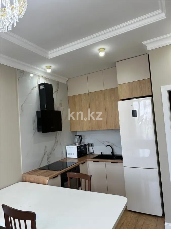Продажа 2-комнатной квартиры, 40 м², ул. Сатпаева, дом  133/1 - Продажа квартир в Алматы фото 1 из 3