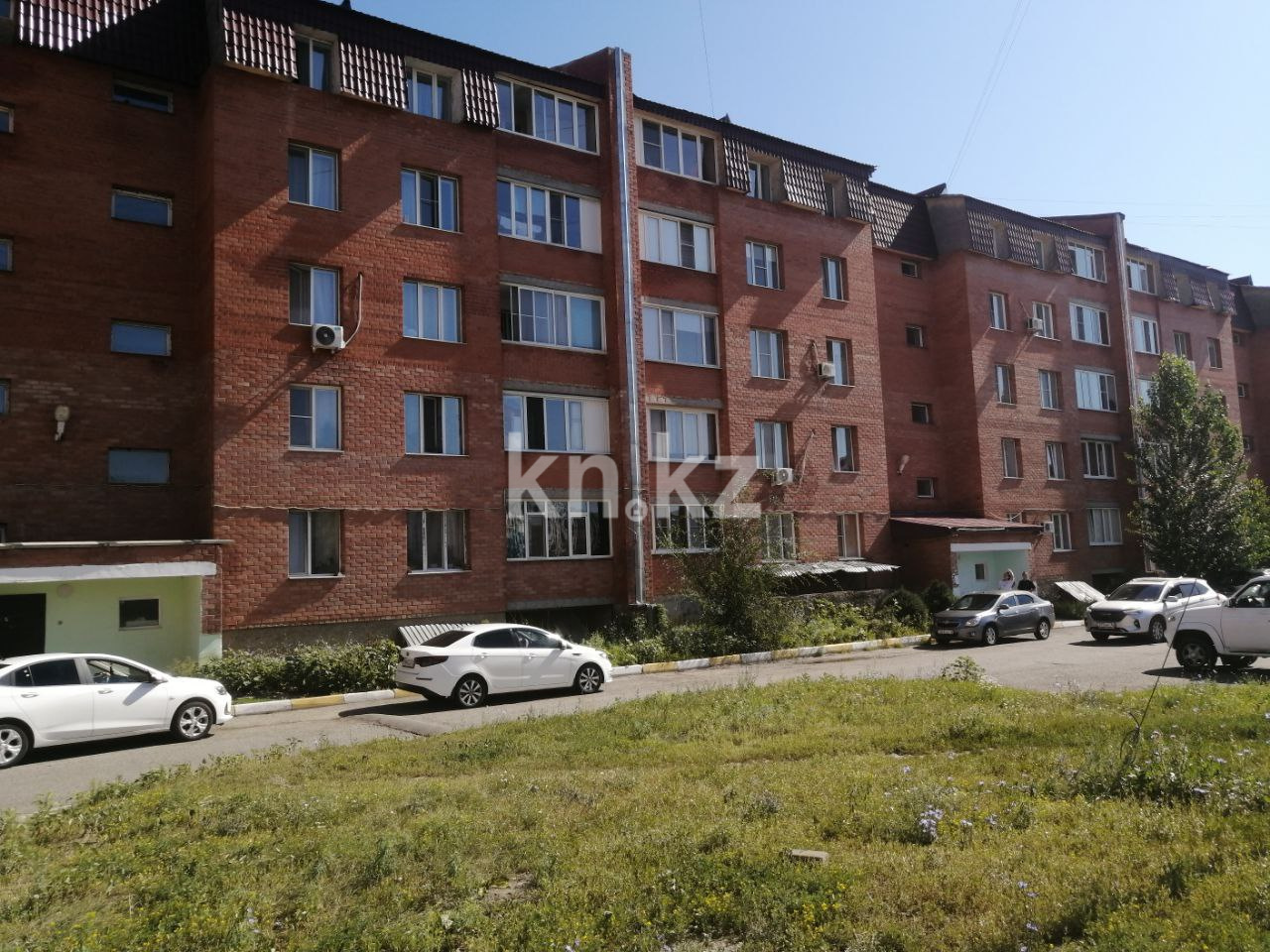 Продажа 2-комнатной квартиры, 51.7 м², ул. Кокжал Барака, дом  2 - Продажа квартир в Усть-Каменогорске с фото фото 18 из 18