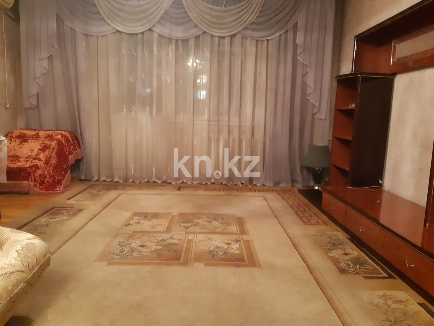 Продажа 3-комнатной квартиры, 70.1 м², Утепбаева, дом  3 - Продажа и аренда недвижимости в Семее фото 2 из 12