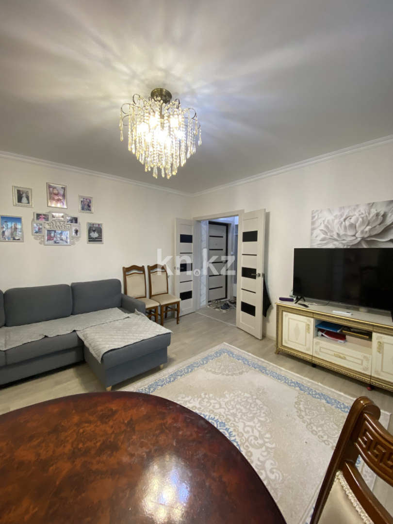 Продажа 3-комнатной квартиры, 60 м², мкр-н Голубые Пруды, дом  12 в Караганде