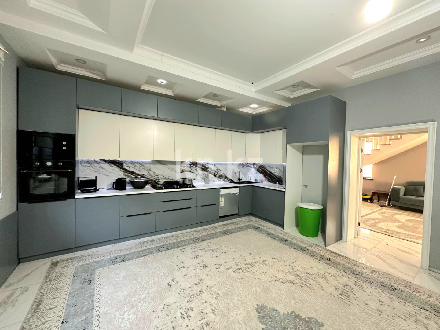 Продажа 9-комнатного дома, 375 м², Кызылжар, дом  8 - Продажа квартир в Шымкенте фото 3 из 33