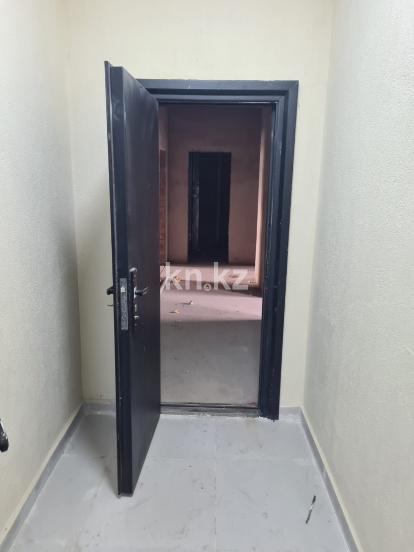 Продажа 2-комнатной квартиры, 67 м², ул. Акжан, дом  12 в Астане - фото 2