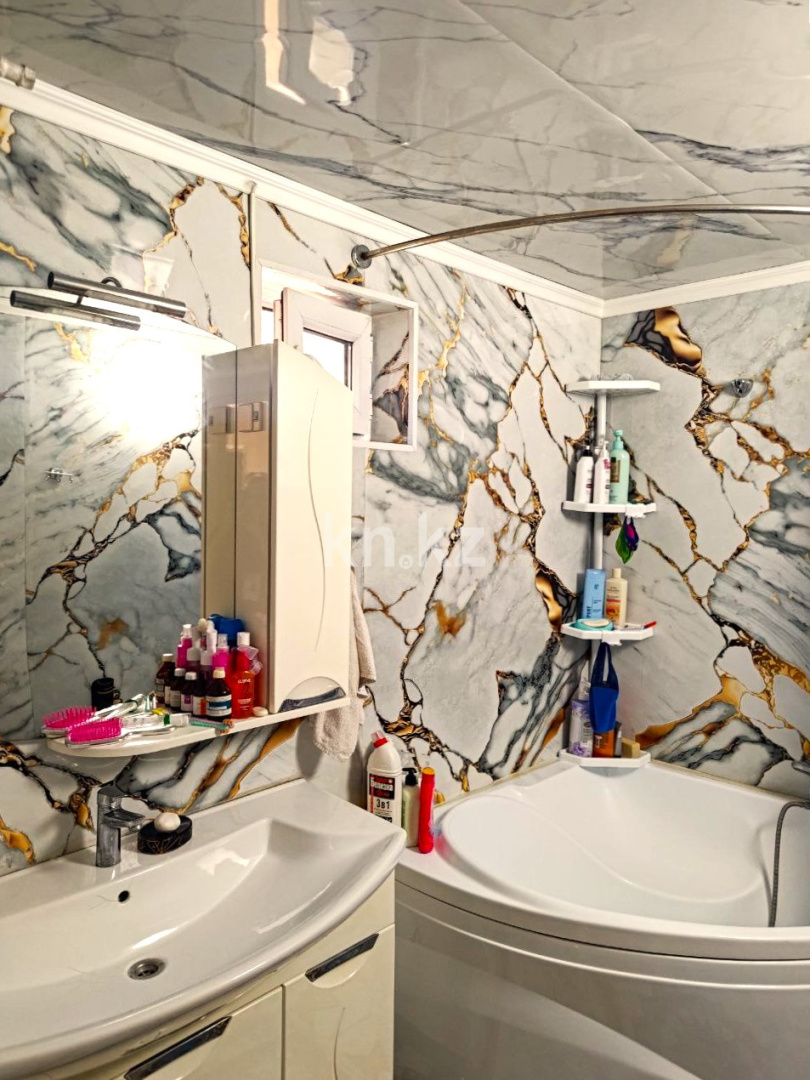 Продажа 3-комнатного дома, 101 м², ул. Молокова в Караганде - фото 11