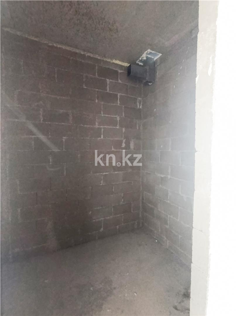 Продажа 3-комнатной квартиры, 87 м², пр. Республики, дом  23/2 в Караганде - фото 9